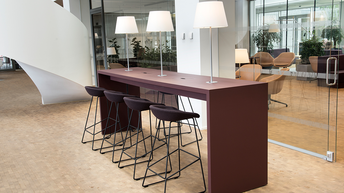 KUA, Københavns Universitet Amager - Furniture Linoleum